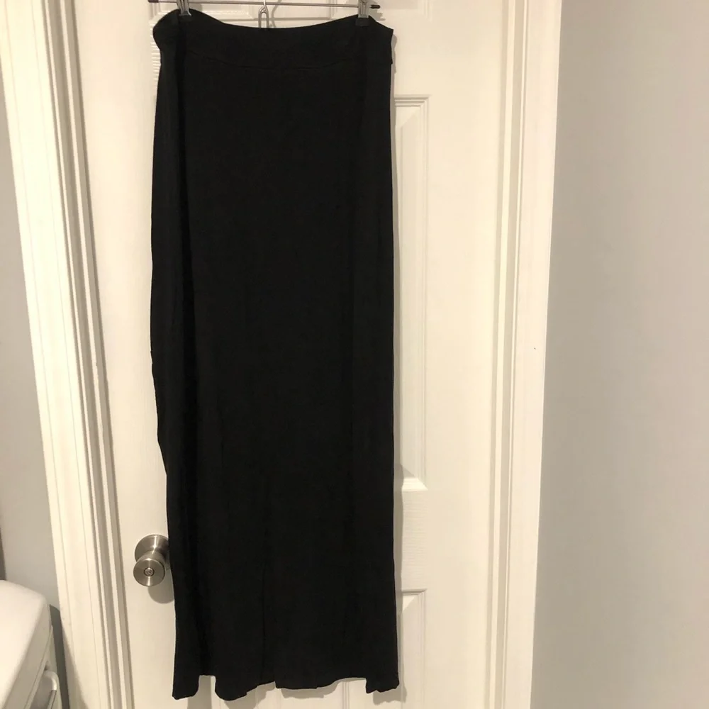 White House black market black maxi skirt - Picture 1 of 9